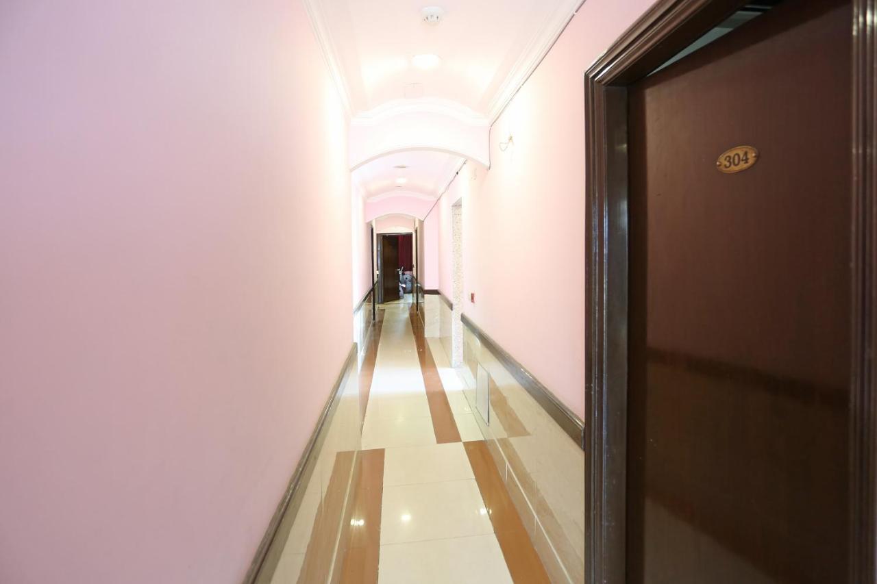 Capital O 5331 Zara Grand New Delhi Ngoại thất bức ảnh